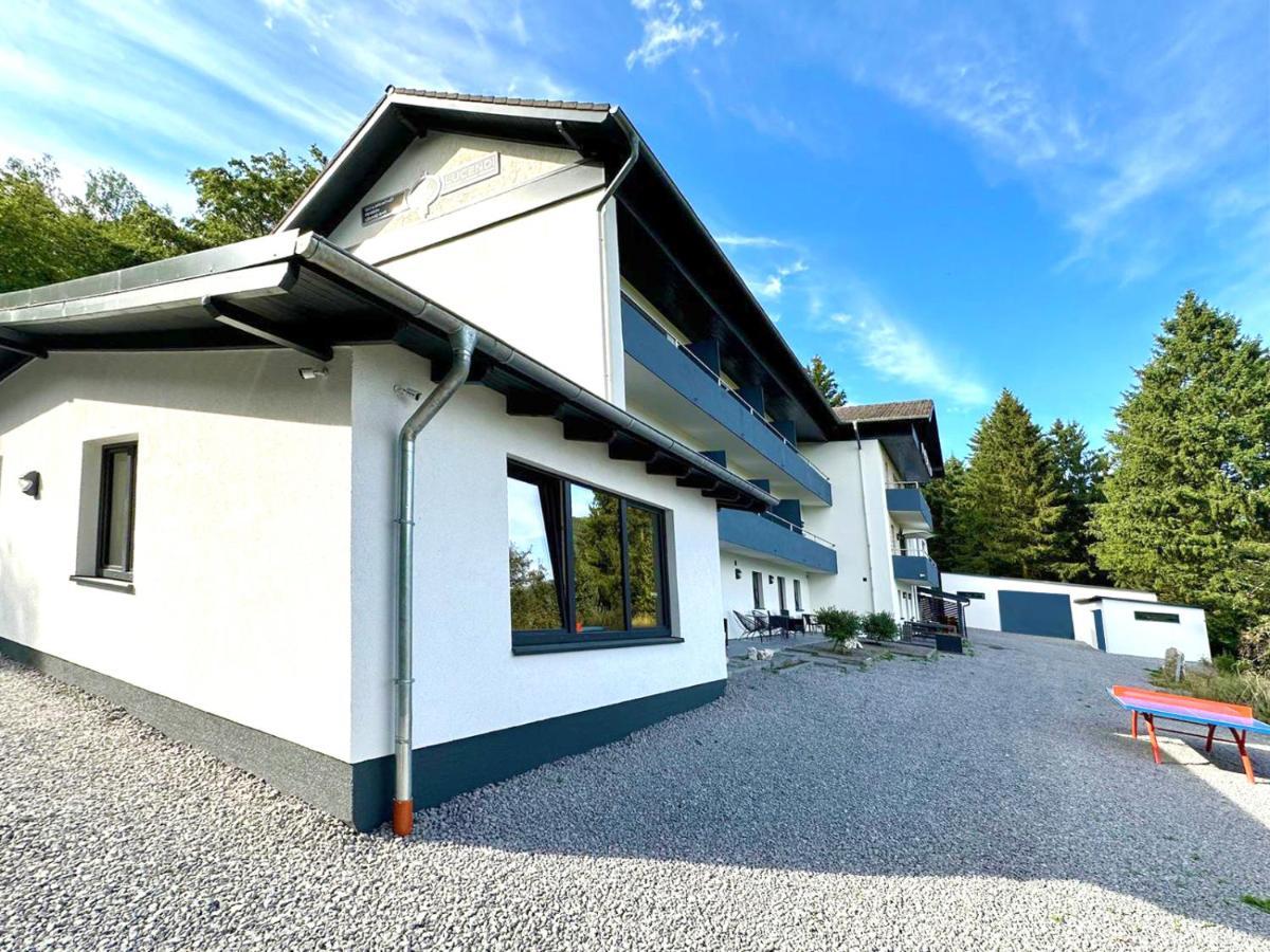 Gaestehotel Lucendi Premium Lounge Hohenleimbach エクステリア 写真